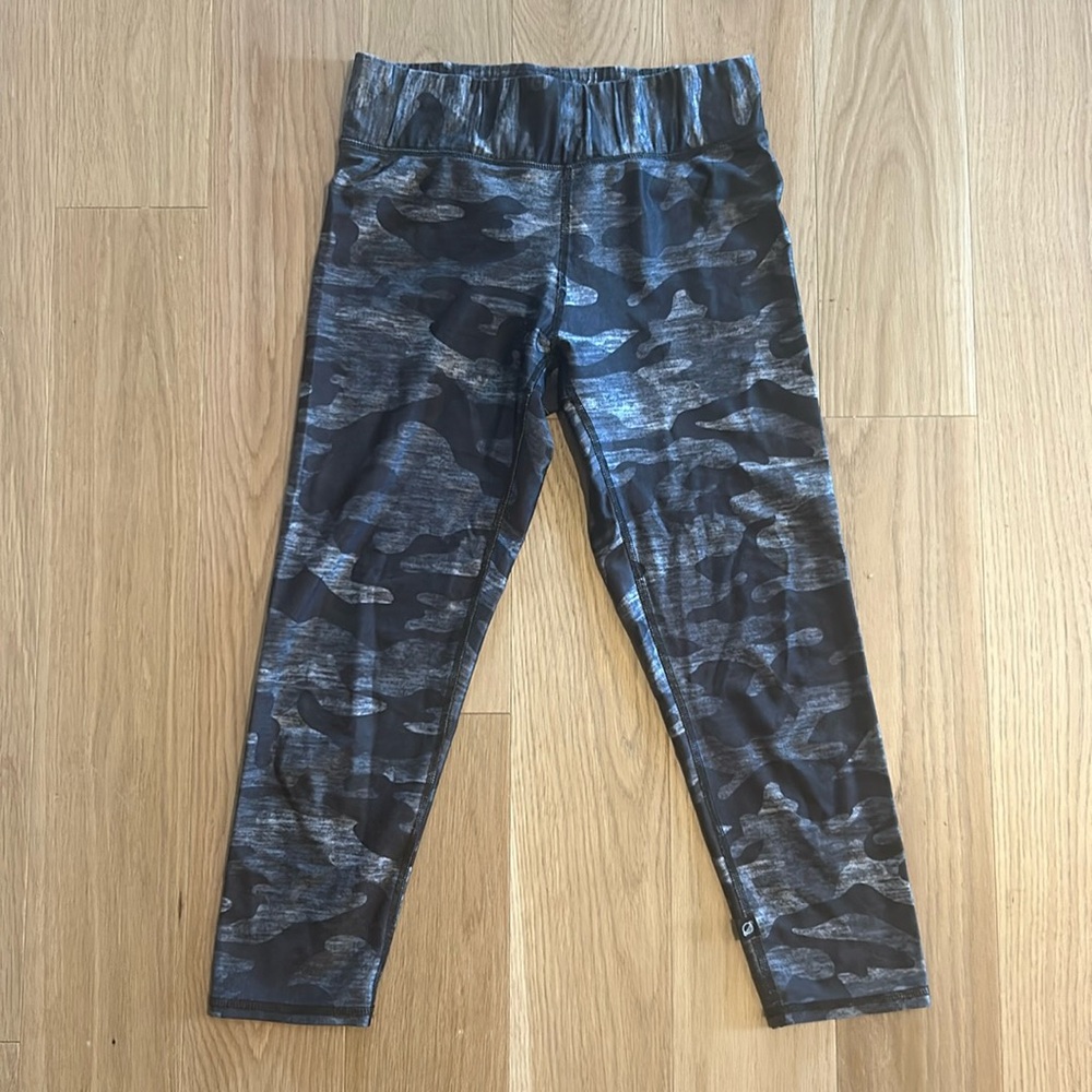 Cropped leggings b&w camo TEREZ